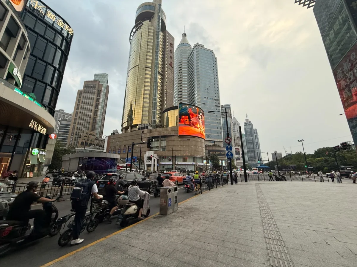 Erste Eindrücke aus Shanghai während des Besuchs der Texcare Asia 2026